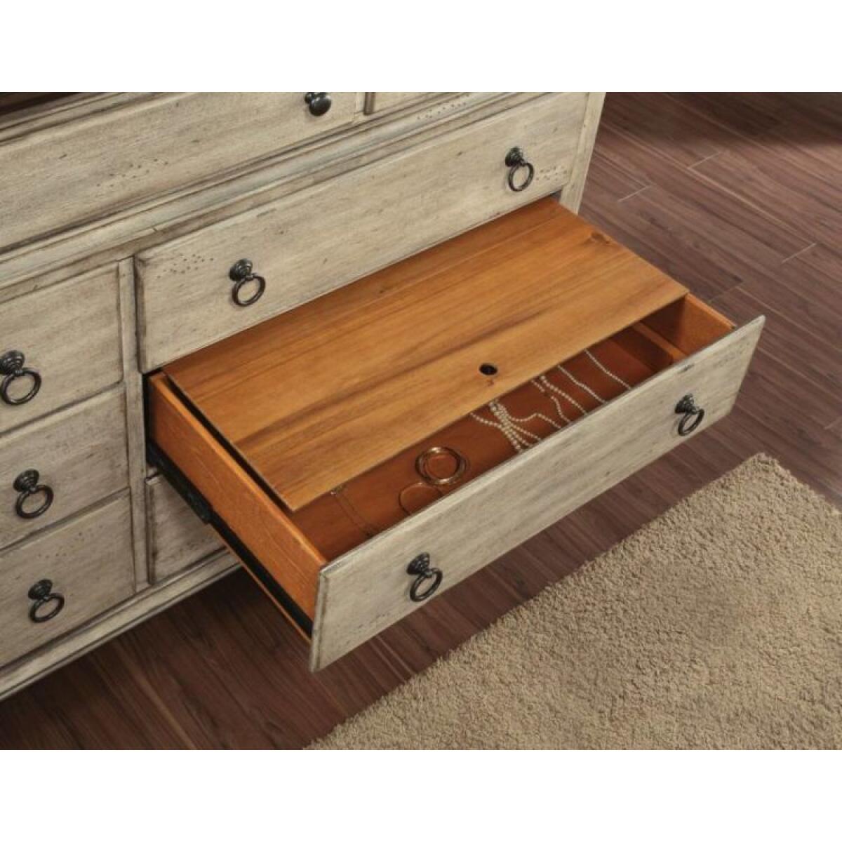 Plymouth Dresser Dressers Flexsteel 6