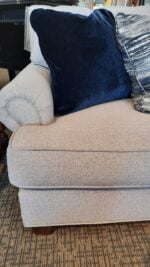 Large Sectional with Chaise - Image 4