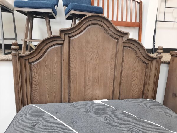 Queen Storage Bed Bedroom 8 Queen Storage Bed Bedroom 8
