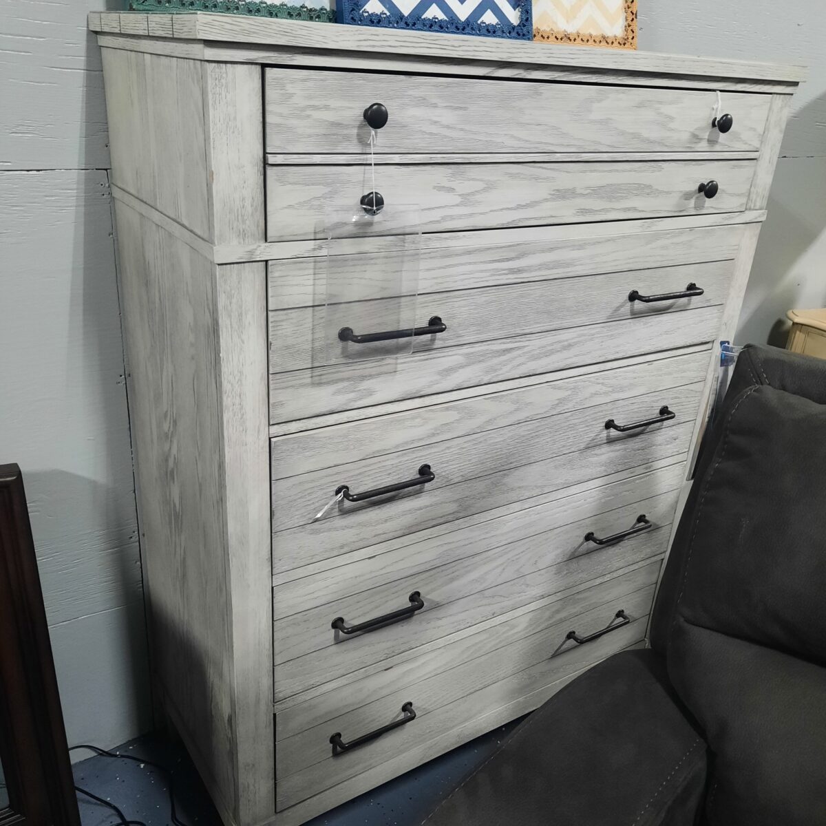 5-Drawer Chest Chests 3