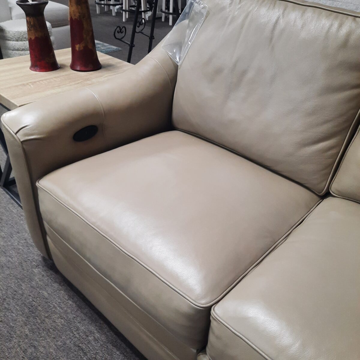 Leather Sectional with Power Recline Sectionals 7